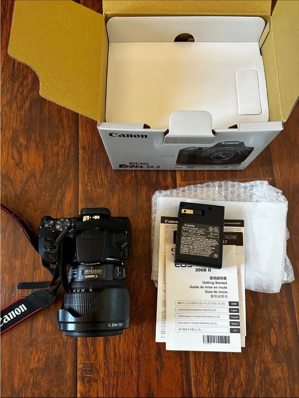 Canon EOS Rebel SL3 DSLR Camera - Black with 15-85 lens